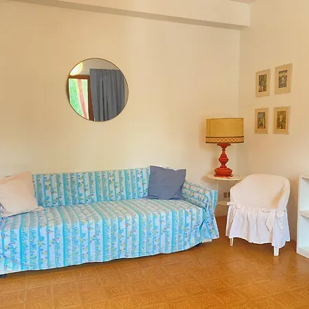 Bilocale 4 Posti Terrazza Posto Auto 아파트