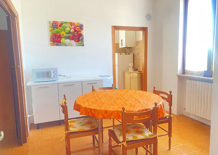 Bilocale 4 Posti Terrazza Posto Auto *